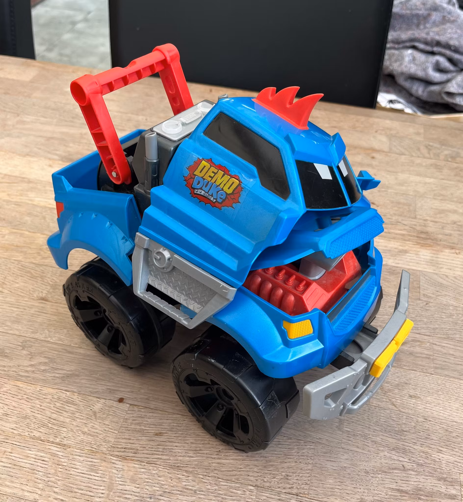 Demo Duke Bil