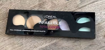 L'Oréal Paris Infallible Total Cover Concealer Palette.