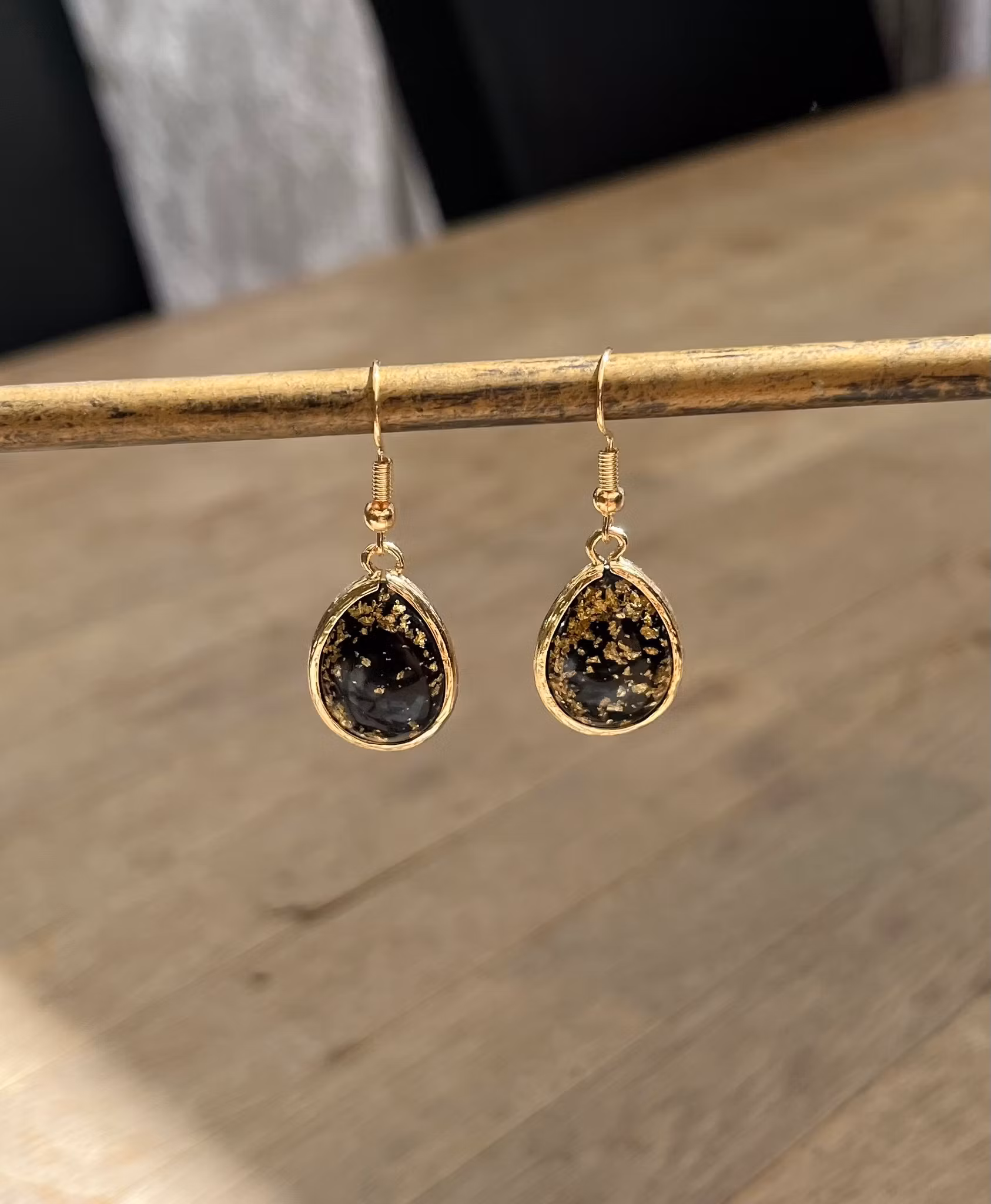 Ovale Black Gold Øreringe.