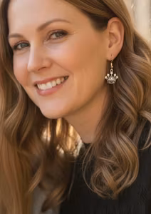 Kroneøreringe med funklende sten