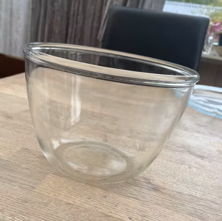 Glasskål med diameter på 21 cm