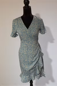 Only Olivia Wrap Dress - str. 36