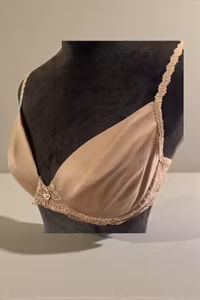 Triumph blonde-BH i chokoladebrun – ca. 70A/65B