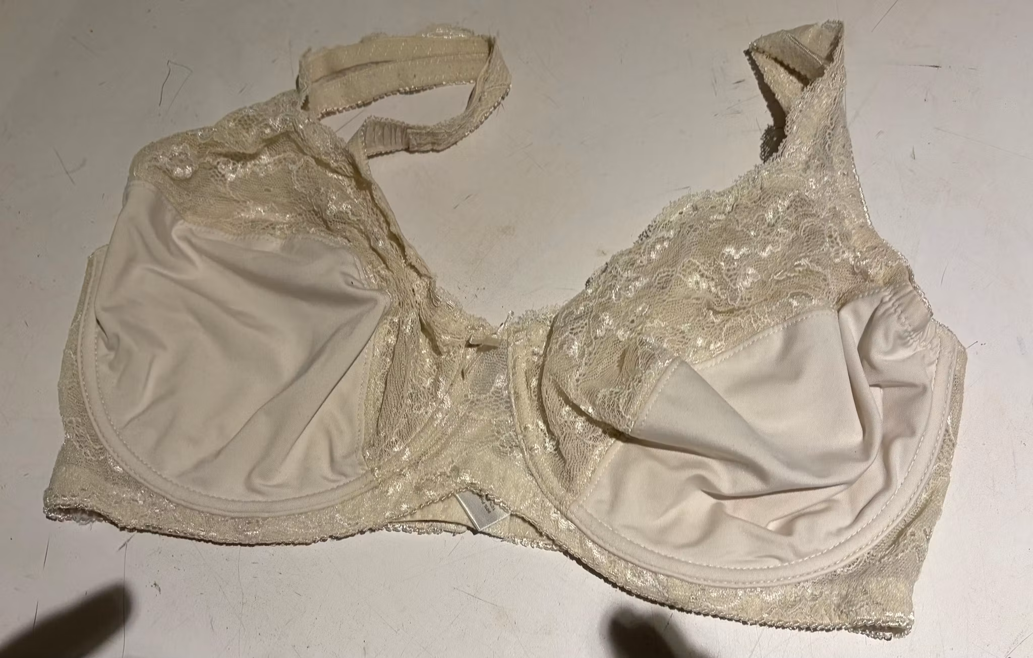 Units Soft-bh str. 85F – Hvid med blonder