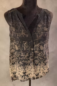 Mønstret top fra ONLY m. nitter på skuldre – Str. S-M