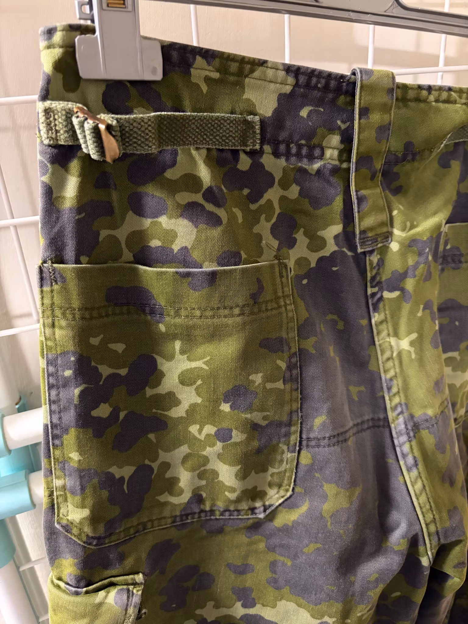 Originale Danske M/84 Kampbukser – HMAK 1988 (Str. 1 / Liv 70 cm)