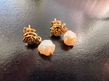 øreringe med ferskvandsperler 18 k forgyldt