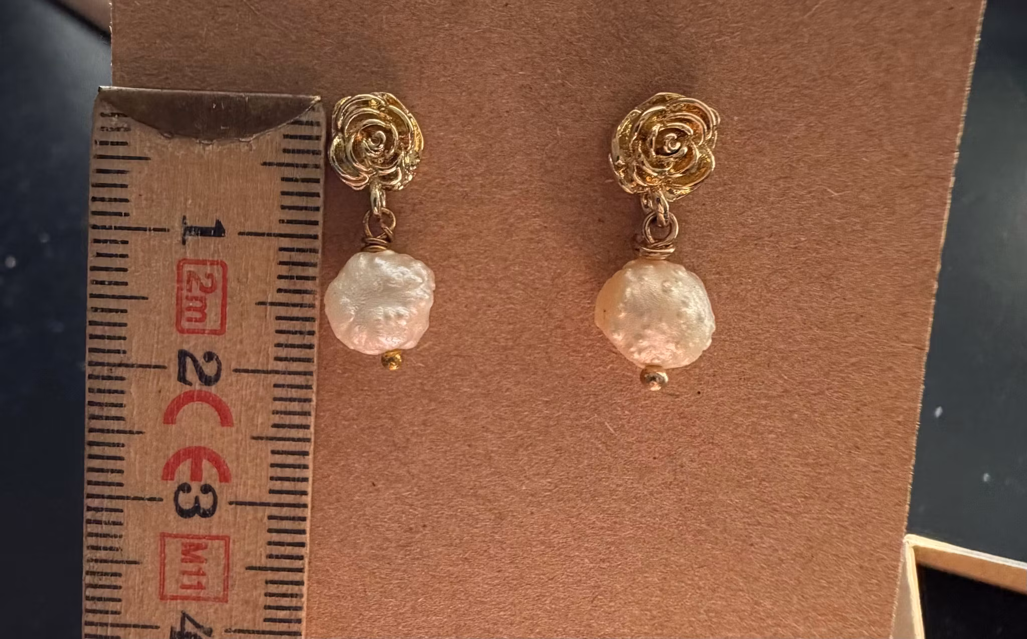 øreringe med ferskvandsperler 18 k forgyldt