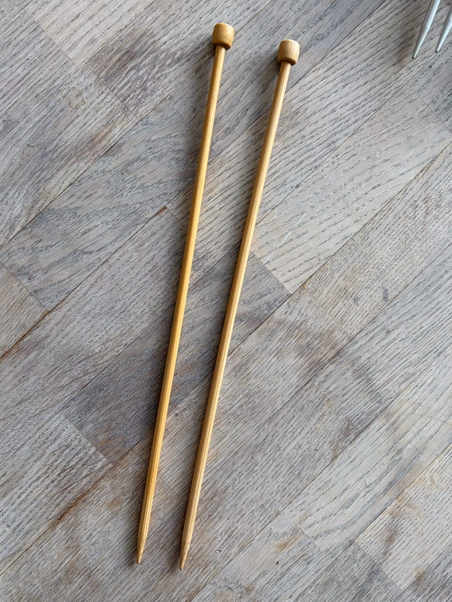 Clover Takumi bambusstrikkepinde, som er mærket med str. 5½