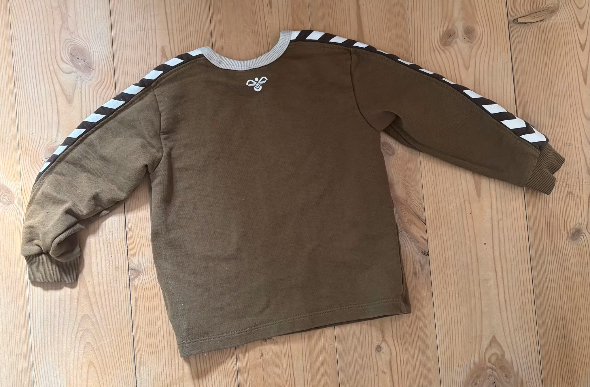 Lækker og vamset Hummel vinter-sweatshirt