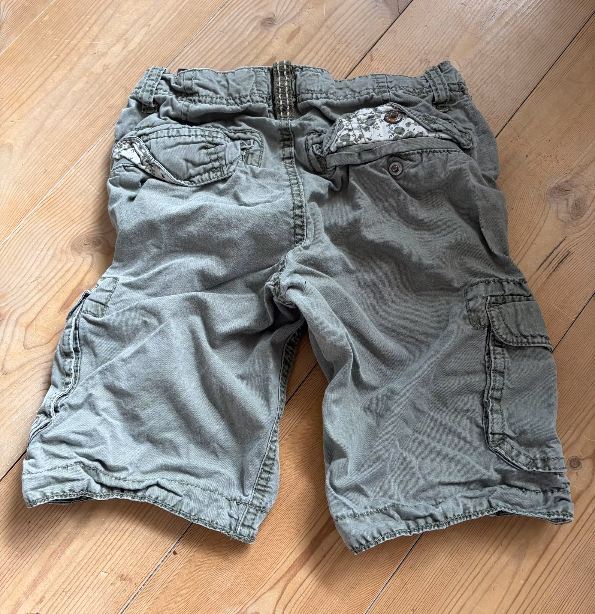 Shorts str. 134