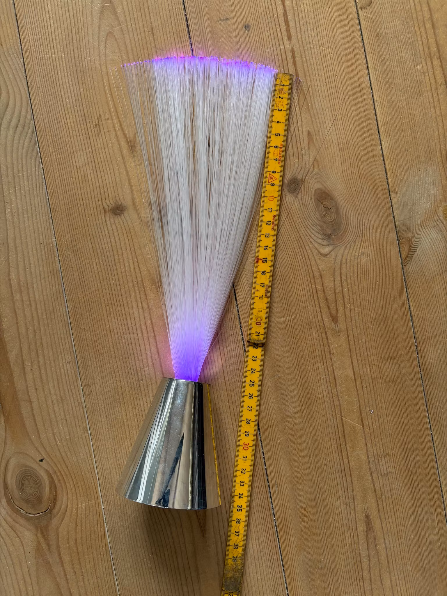 Fiberoptisk bordlampe med farveskift – sølvfarvet, ca. 35 cm