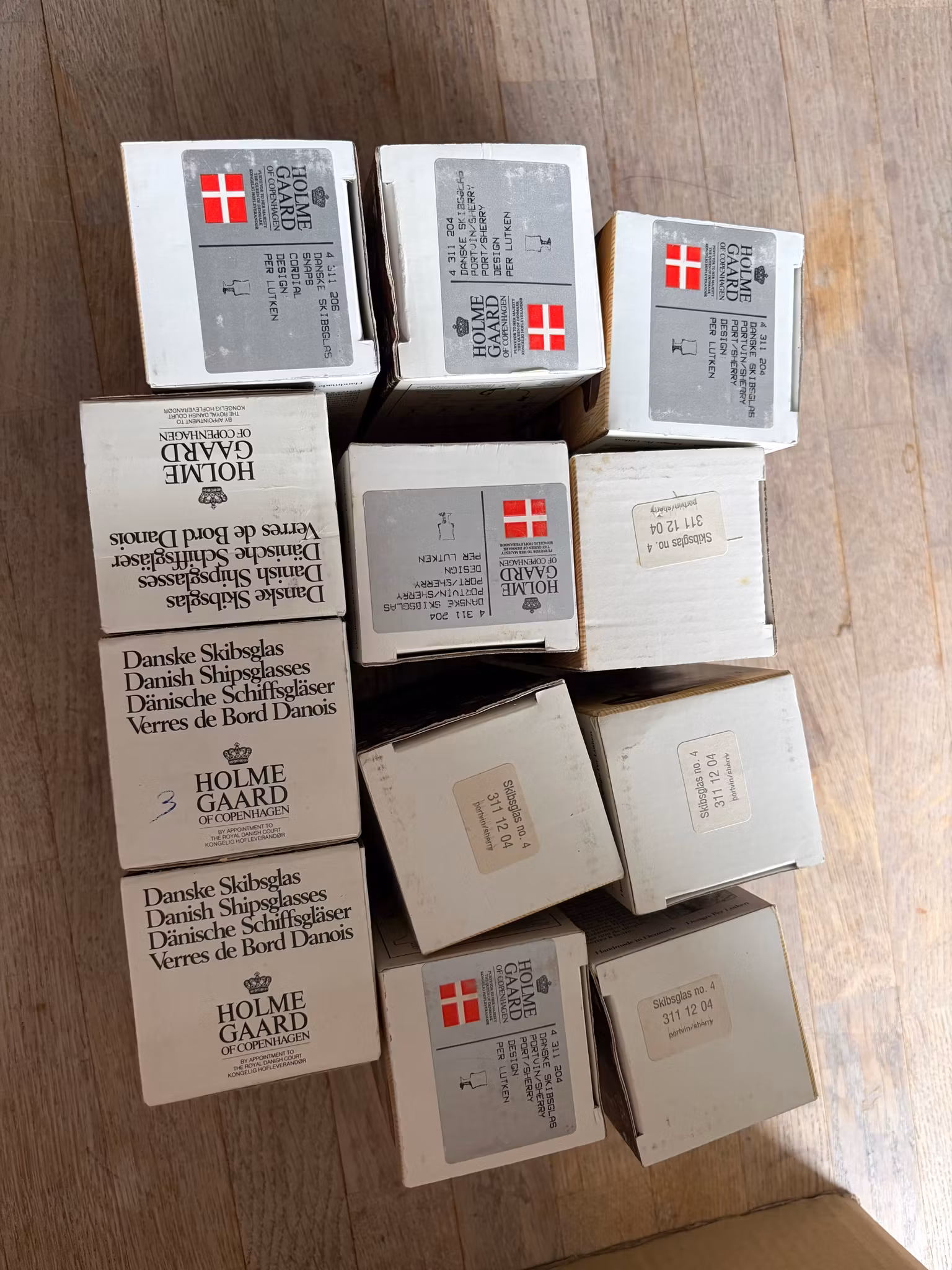12 Holmegaard Skibsglas – 11 portvinsglas og 1 snapseglas