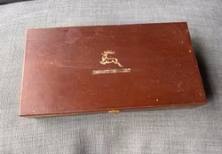 Caminante Corona Cerut cigaræske i træ – ca. 27 cm