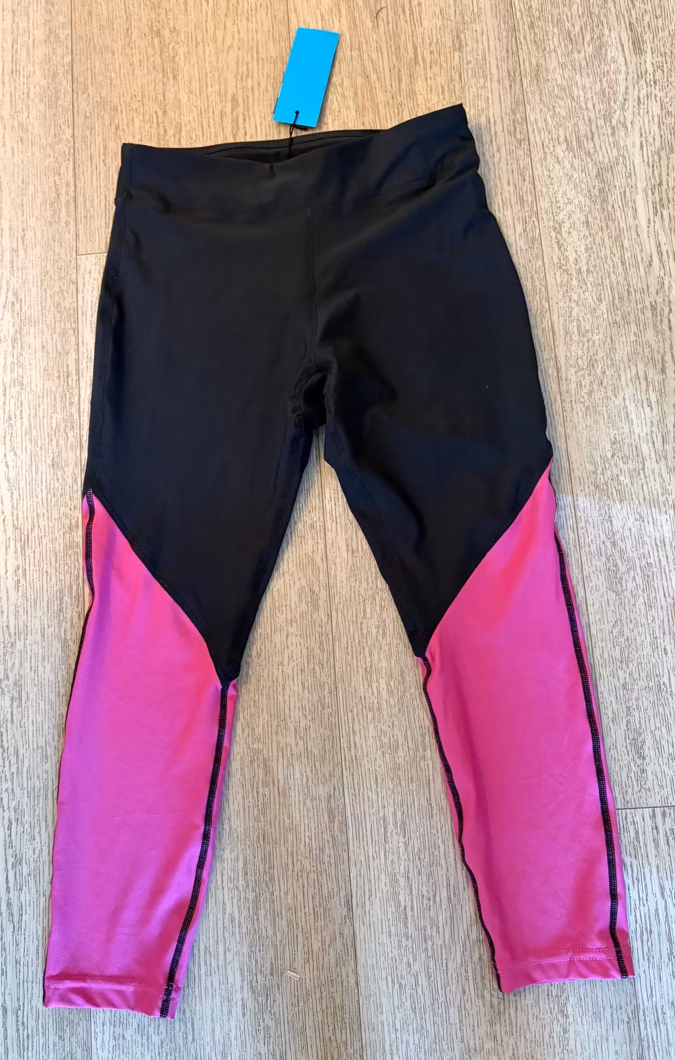 VRS Sport træningstights i sort og pink, forfra