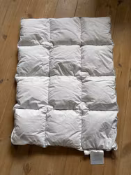 Kids Collection babydyne med dun og fjer – 67 × 100 cm