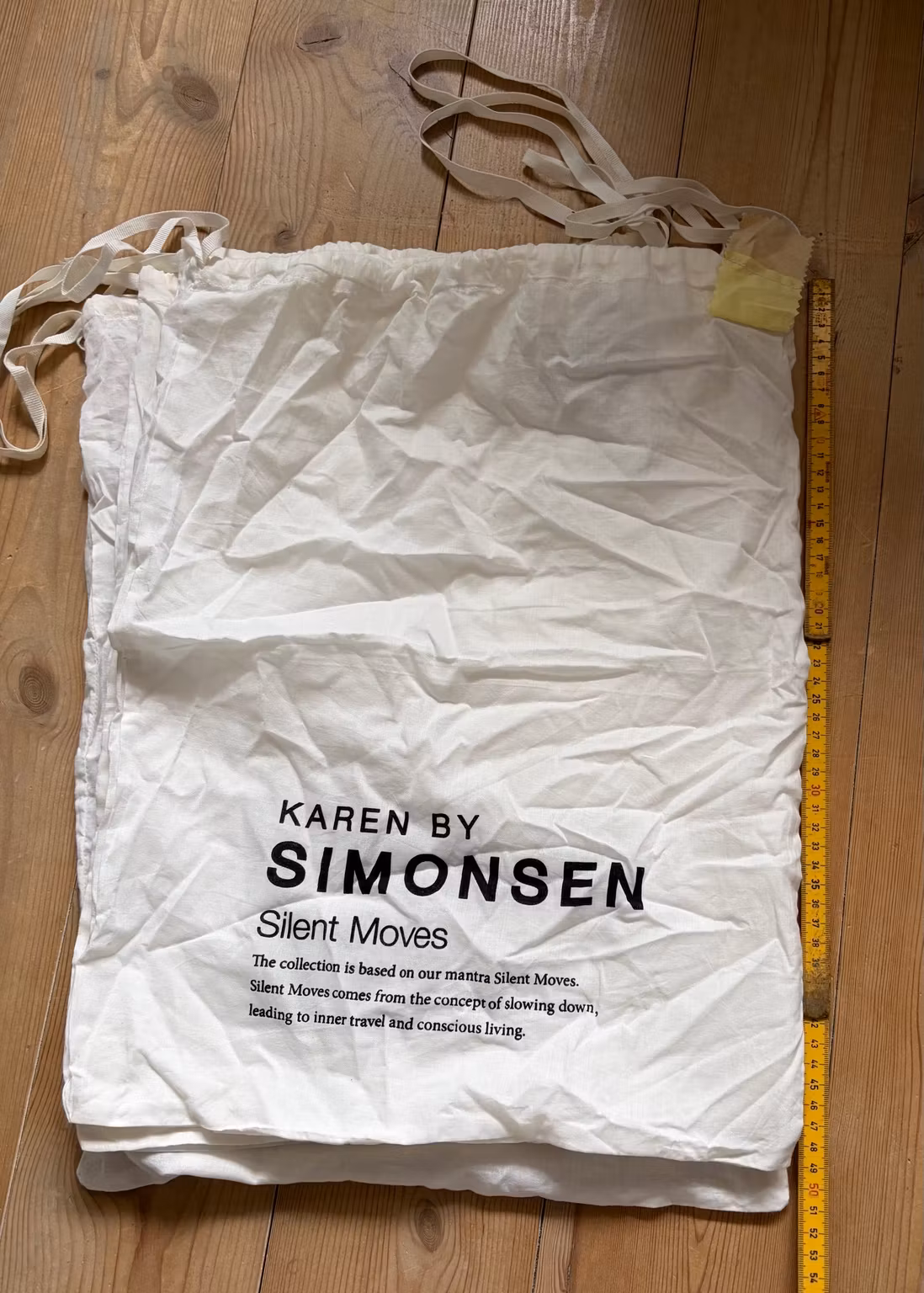 5 Karen by Simonsen Silent Moves stofposer med snøre – hvide