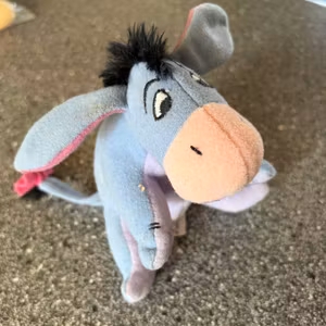 Æsel-bamse fra Disney/McDonald’s – blå og lilla