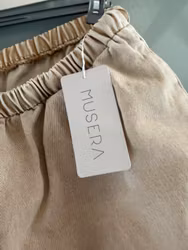 Bukser fra MUSERA i beige med brede ben – str. L