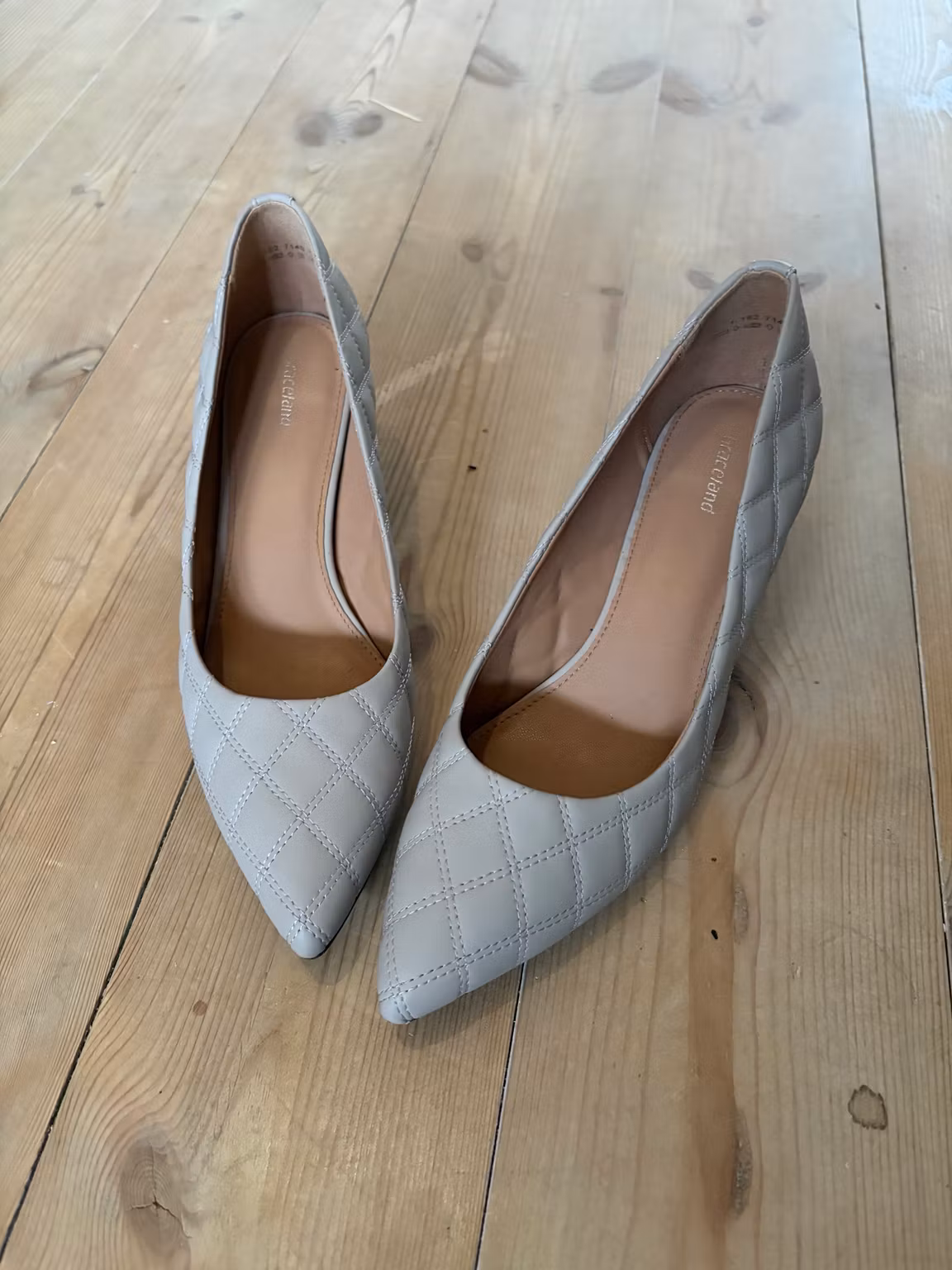 Pumps fra Graceland i lysegrå med ternede syninger – str. 40
