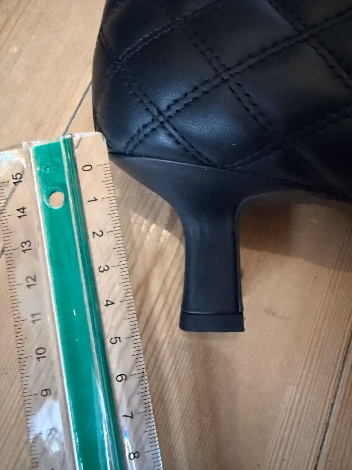 Pumps Graceland – sorte med ternede syninger – str. 40