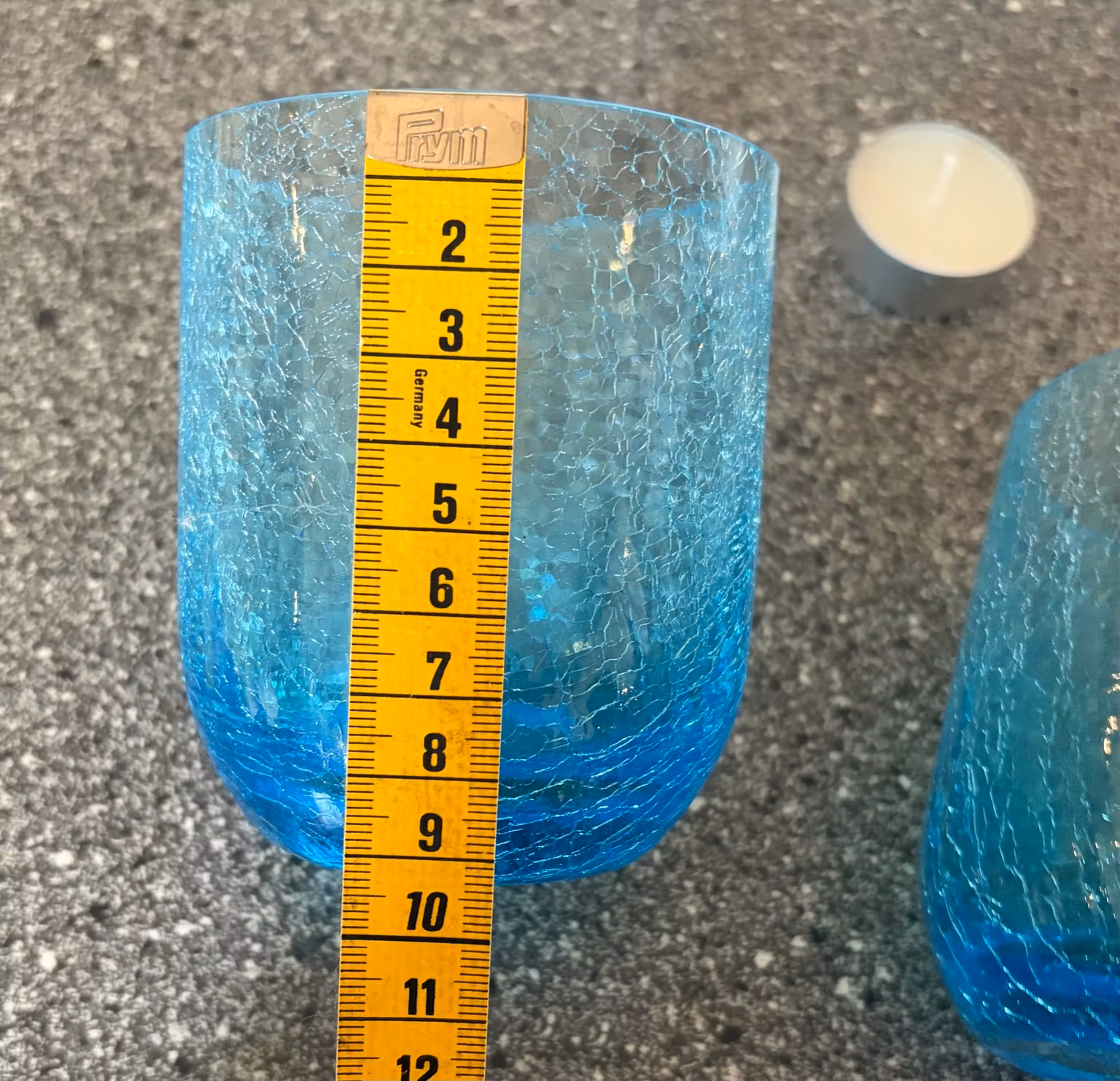 Fyrfadsstager i blåt krakeleret glas – 2 stk., ca. 9,5 cm