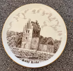 Kirkeplatte – B&G Sæby Kirke 619/4353, ca. 19 cm