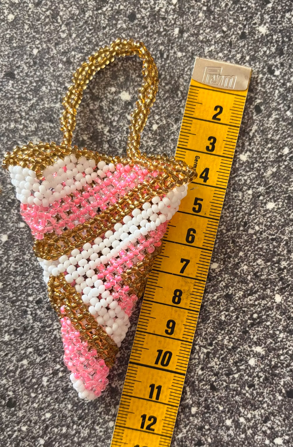 Perlekræmmerhus – rosa, hvid og guldfarvet, ca. 11 cm