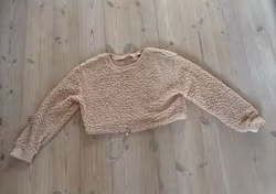Teddytrøje – lys beige med rosa tone og snøre, str. S/M