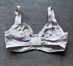 BH CHANGE – lys grå/taupe med blonder, str. 85I