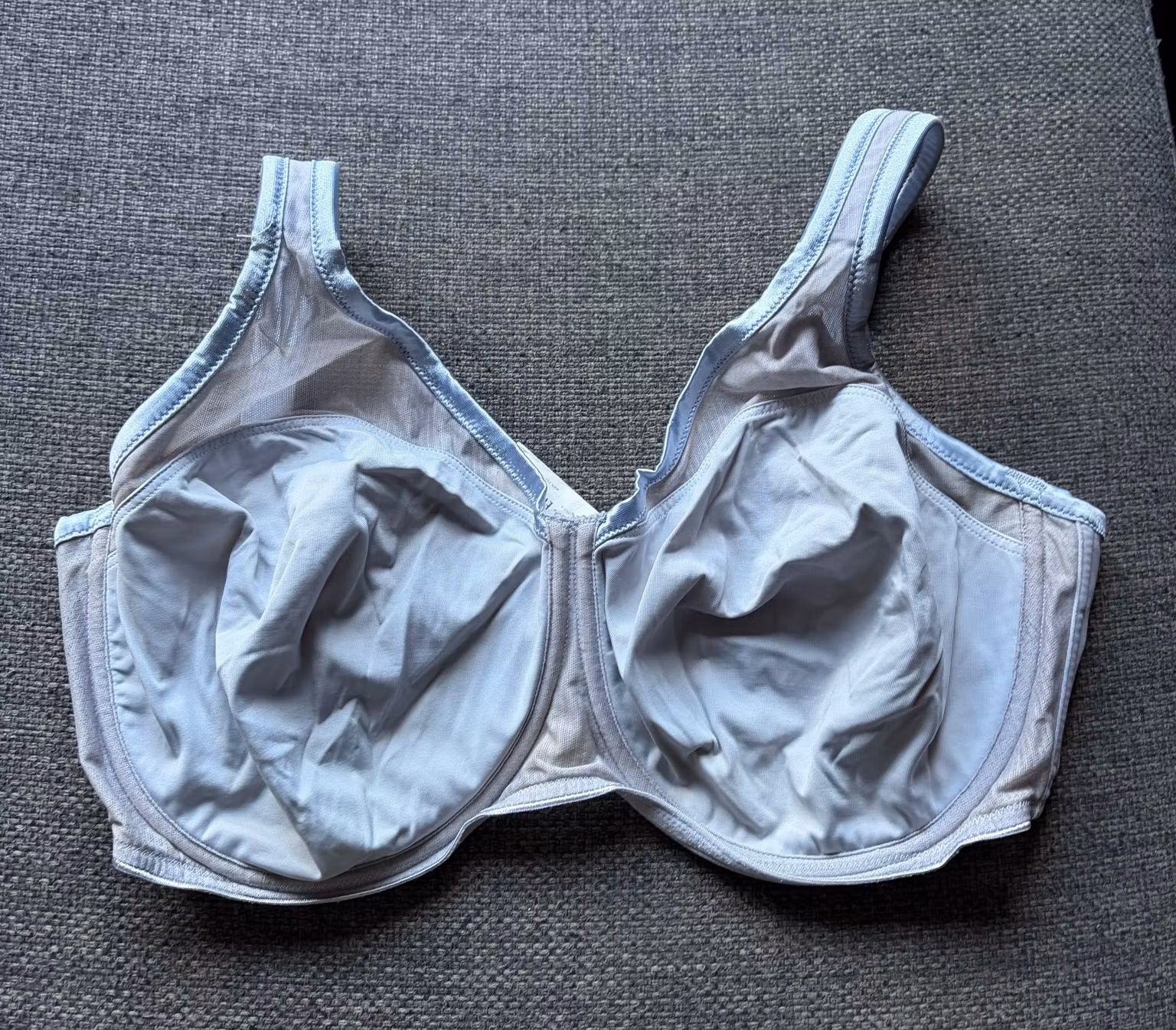 BH Triumph Shape Sensation W01 – lyseblå, str. 90F