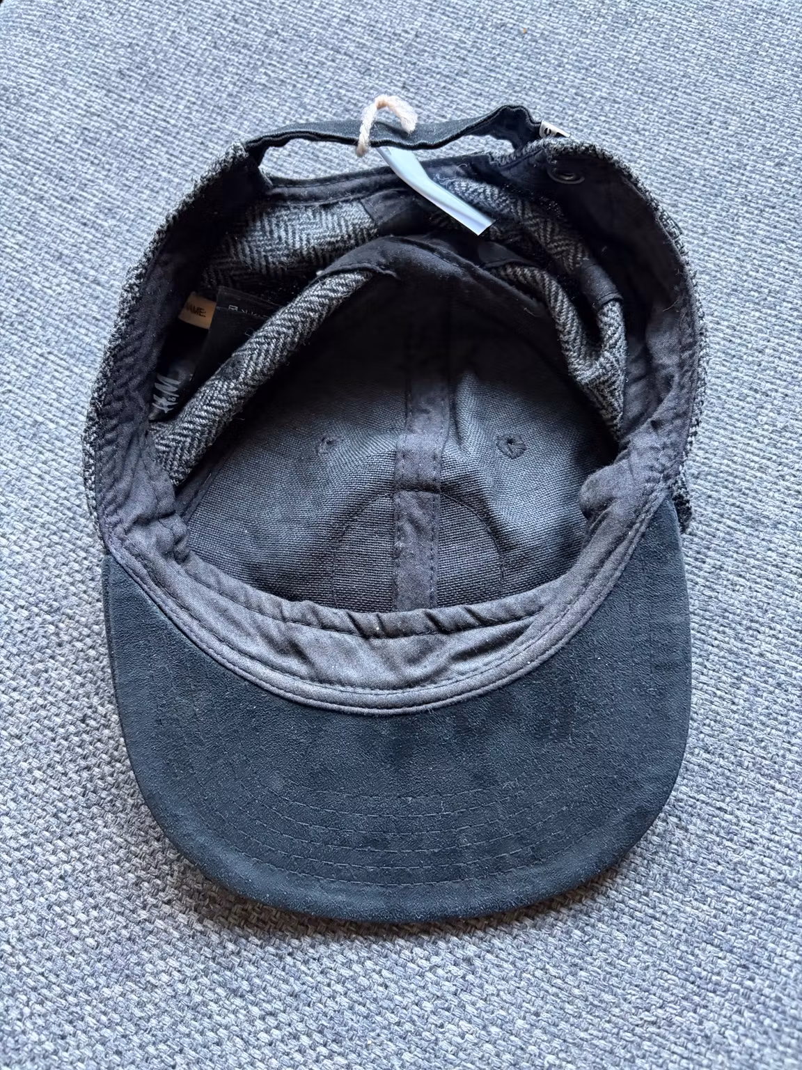 Kasket H&M – gråt sildebensmønster, sort skygge, str. 92/104