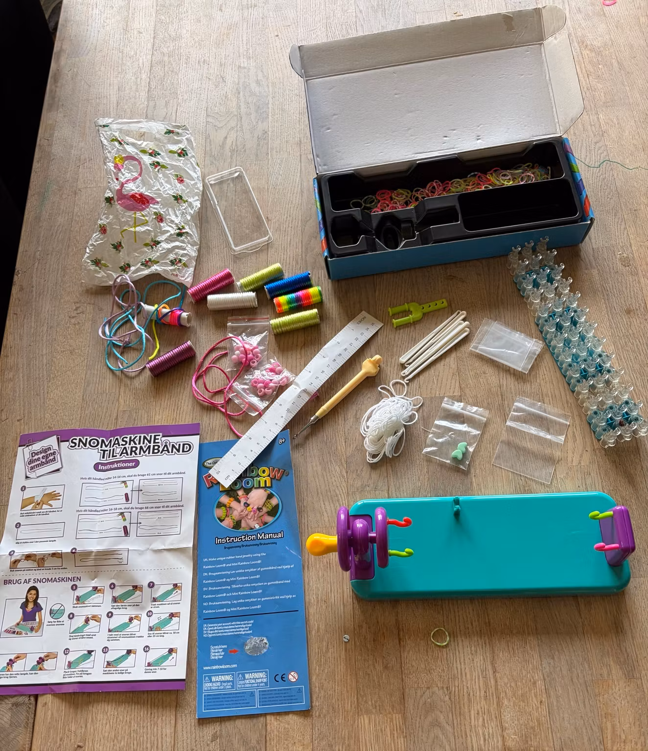 Kreasæt til armbånd – Rainbow Loom og snomaskine med tilbehør