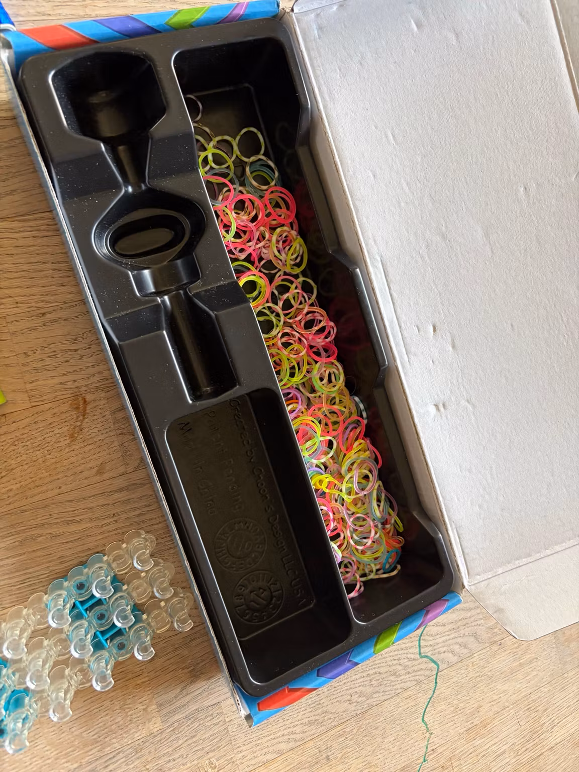 Kreasæt til armbånd – Rainbow Loom og snomaskine med tilbehør