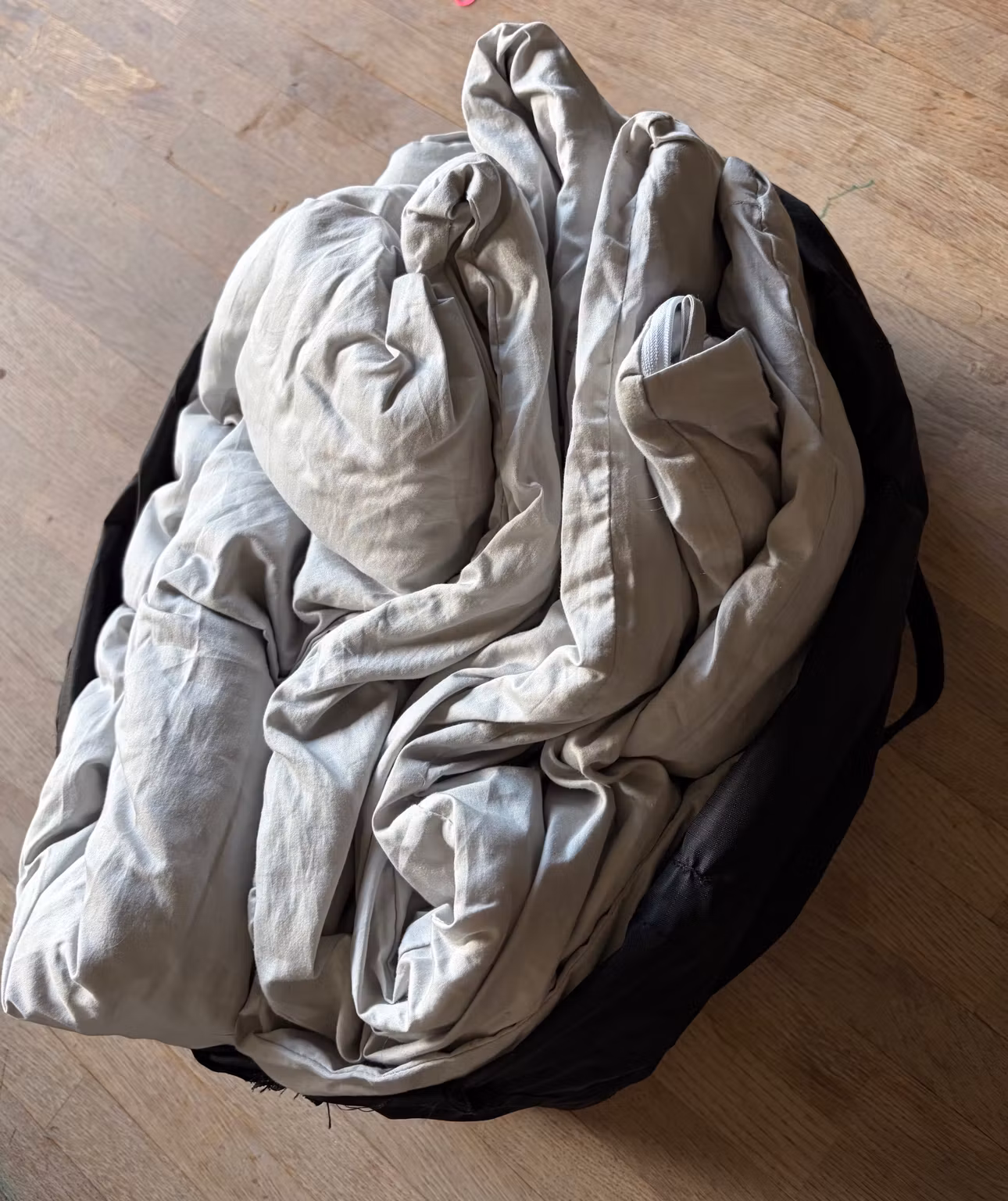 Tyngdedyne SOO lysegrå – 7 kg med betræk og taske