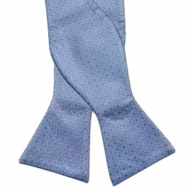 Oknuten ljusblå fluga - Atlas Design