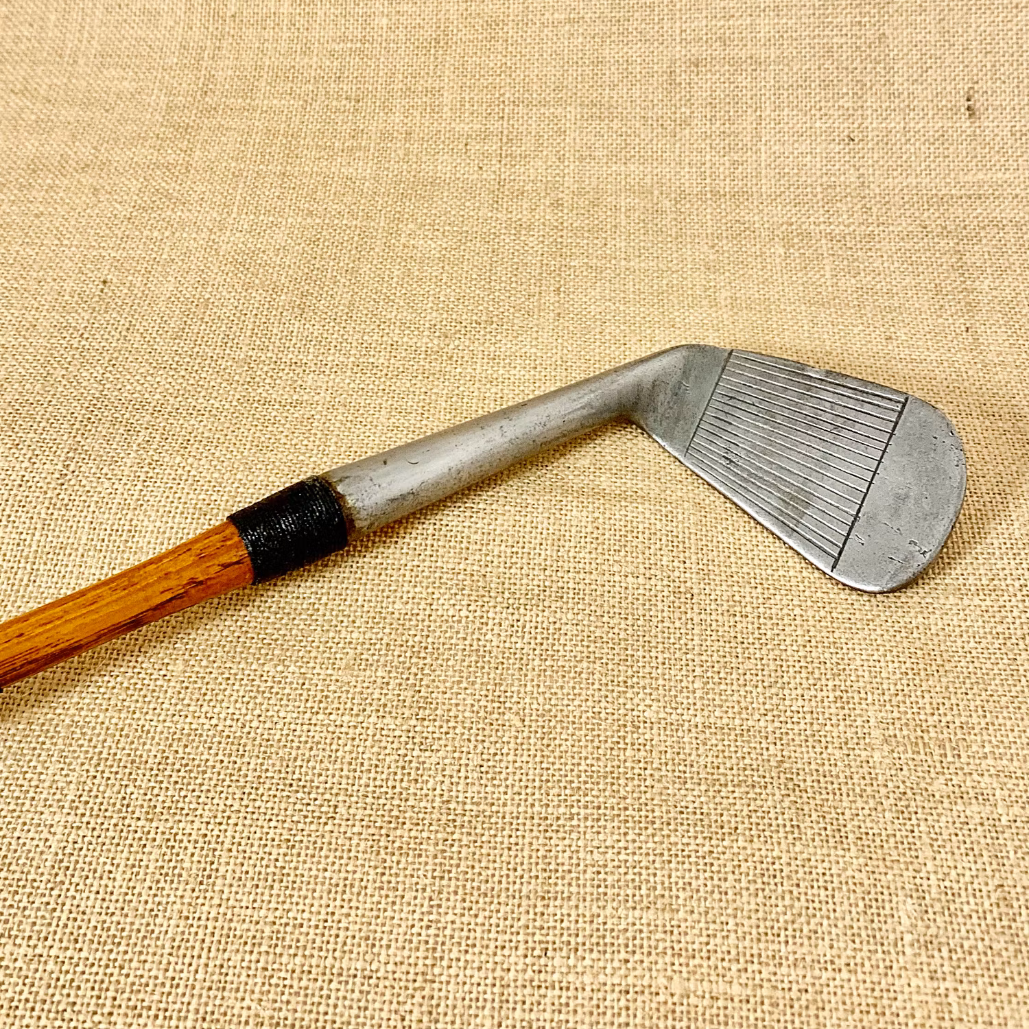 Mashie Niblick - Tom Stewart