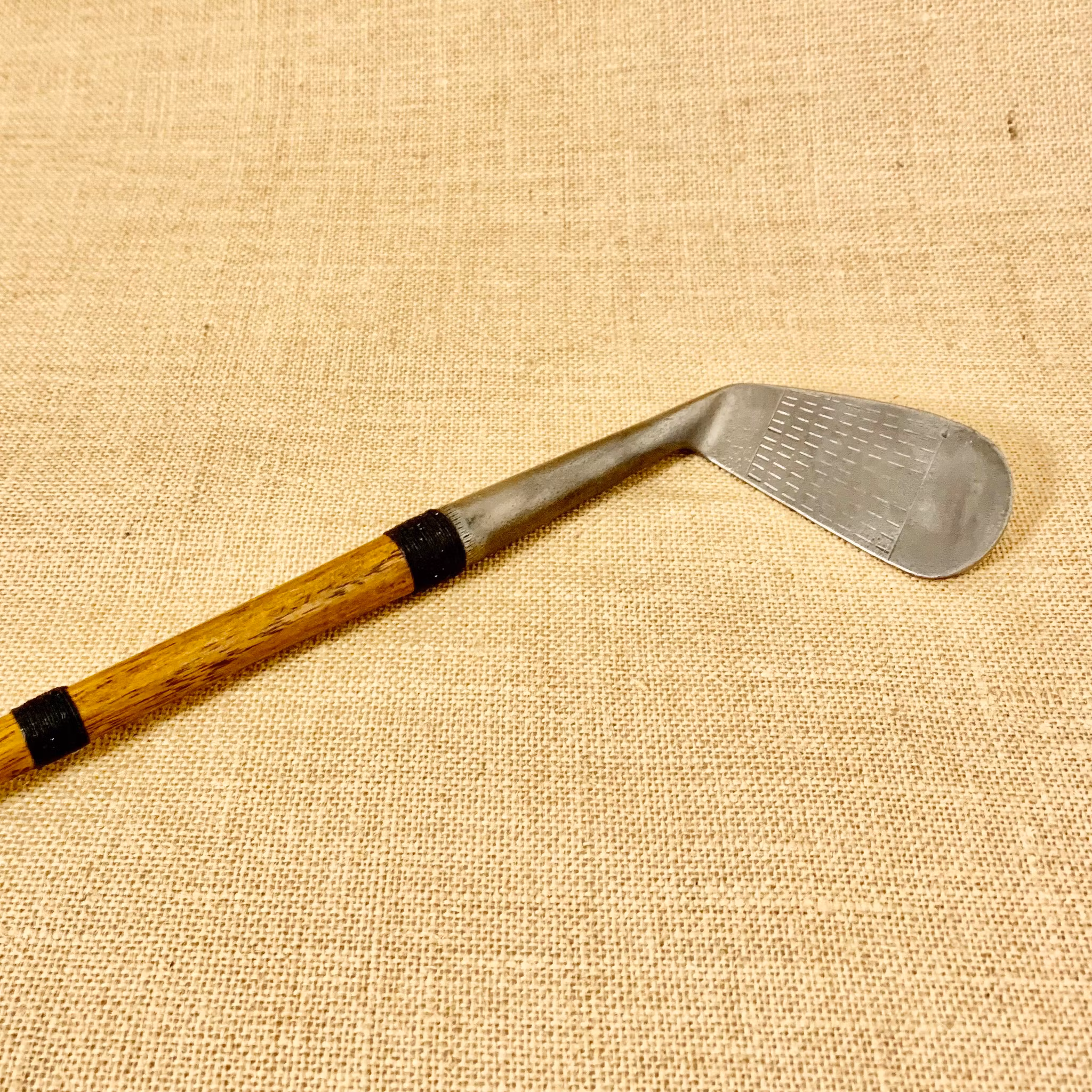 Mashie Niblick - Cann & Taylor