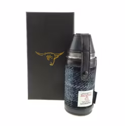 Fickplunta m. fyra muggar - Harris Tweed Grey/Black Tartan