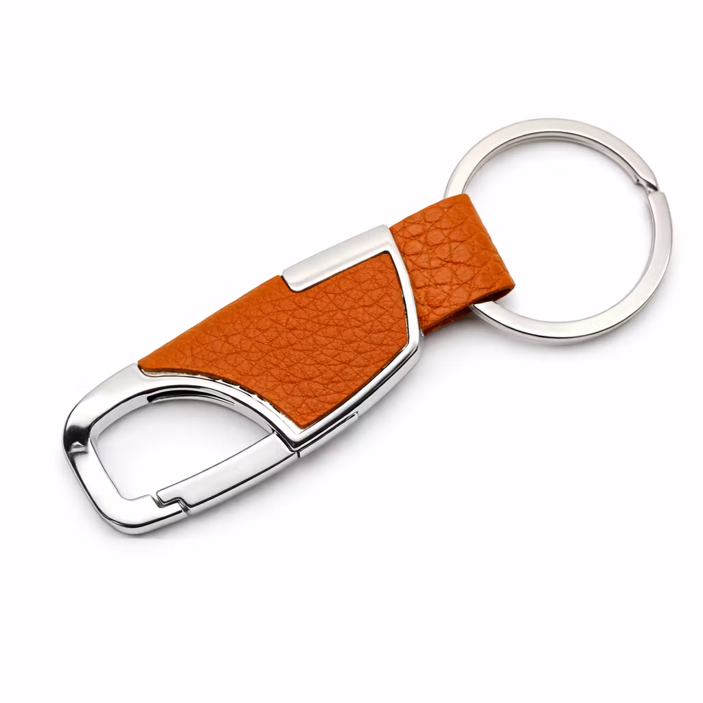 Nyckelring med karbinhake – Läder & metall i stilren design