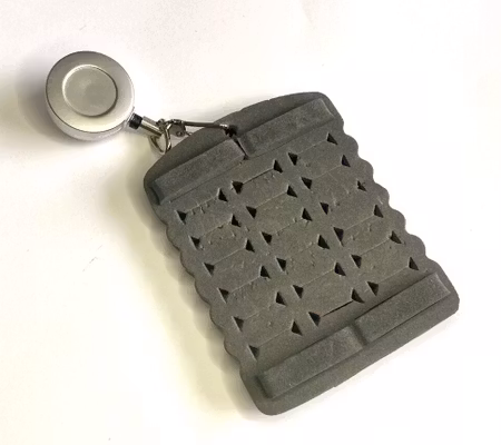 Flughållare med retraktor