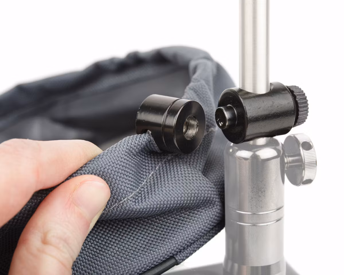 Trash Bin, Magnetic Release Fly Dressing