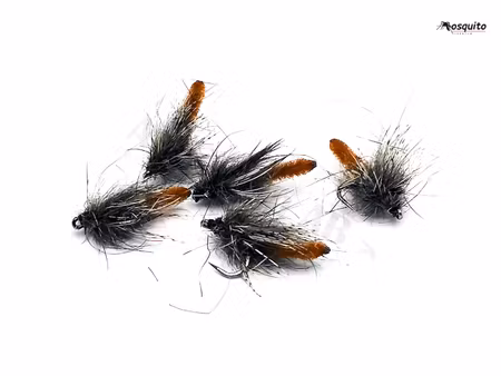 Flytande Chenille Puppa Caddis Rusty Brown