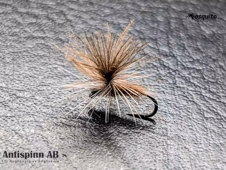 Callibaetis Dun Parachute #16