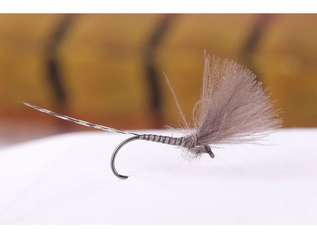 V MAY FLY TOP QUILL #16