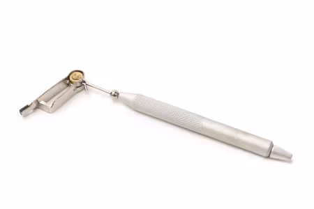 Rotating Hackle Plier – Silver Fly Dressing