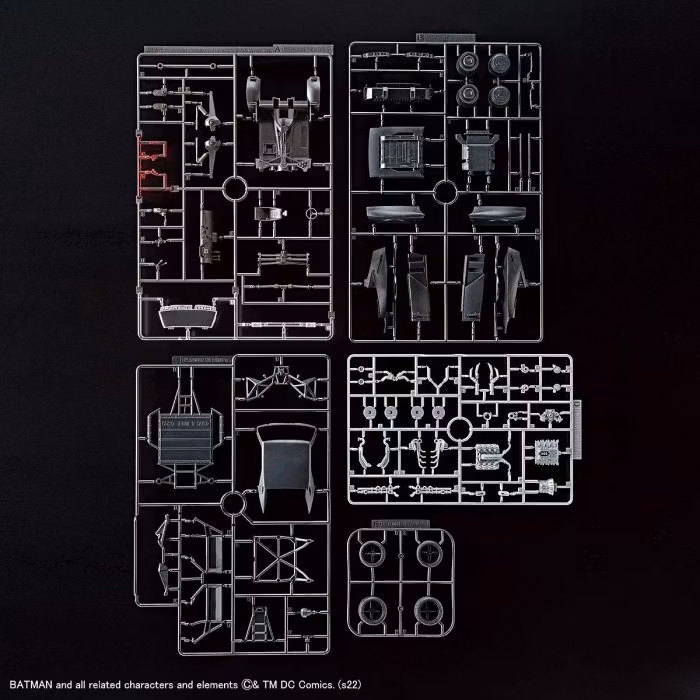 BANDAI BATMAN 1/35 BATMOBILE (THE BATMAN VER.) PLASTIC MODEL KIT