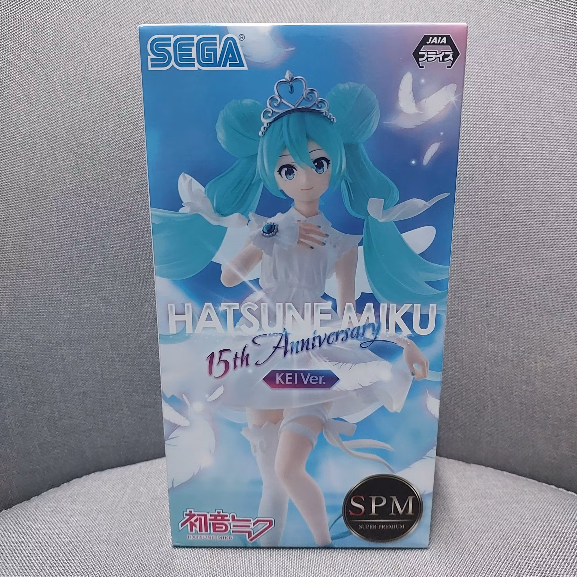 Hatsune Miku Vocaloid 15th Anniversary KEI Ver. SEGA Premium Figur