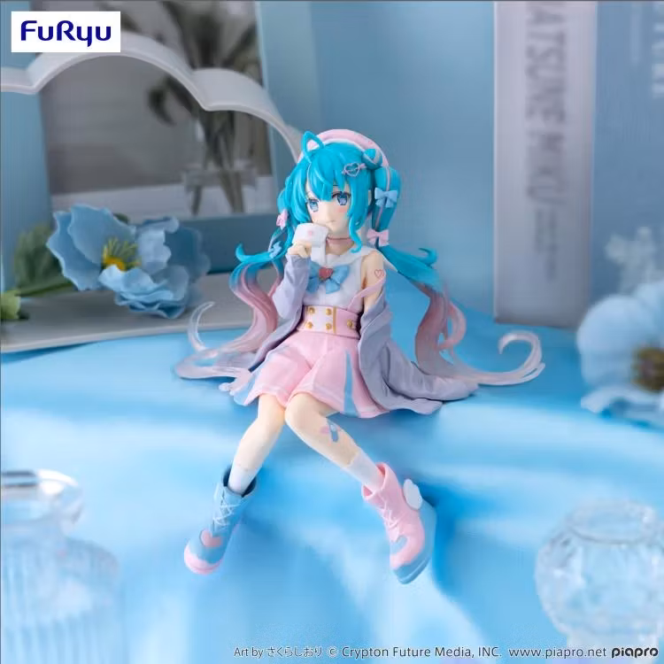 Vocaloid Hatsune Miku (Love Sailor Purple Color Ver.) Noodle Stopper Figure