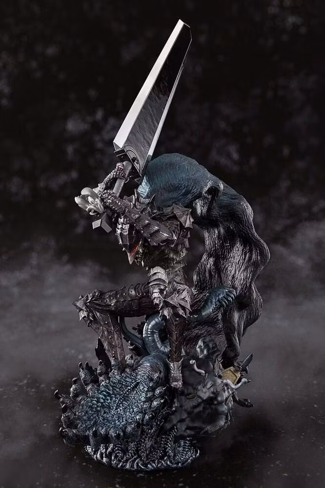 Berserk Figuarts ZERO Metallic Touch PVC Statue Guts Berserker Armor 35 cm  